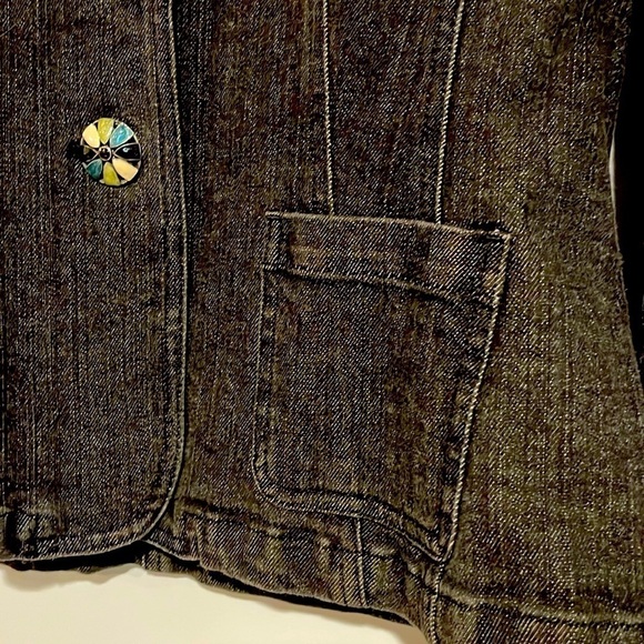 Jones, New York country black denim Jean jacket with art deco buttons size 6 - Picture 6 of 7